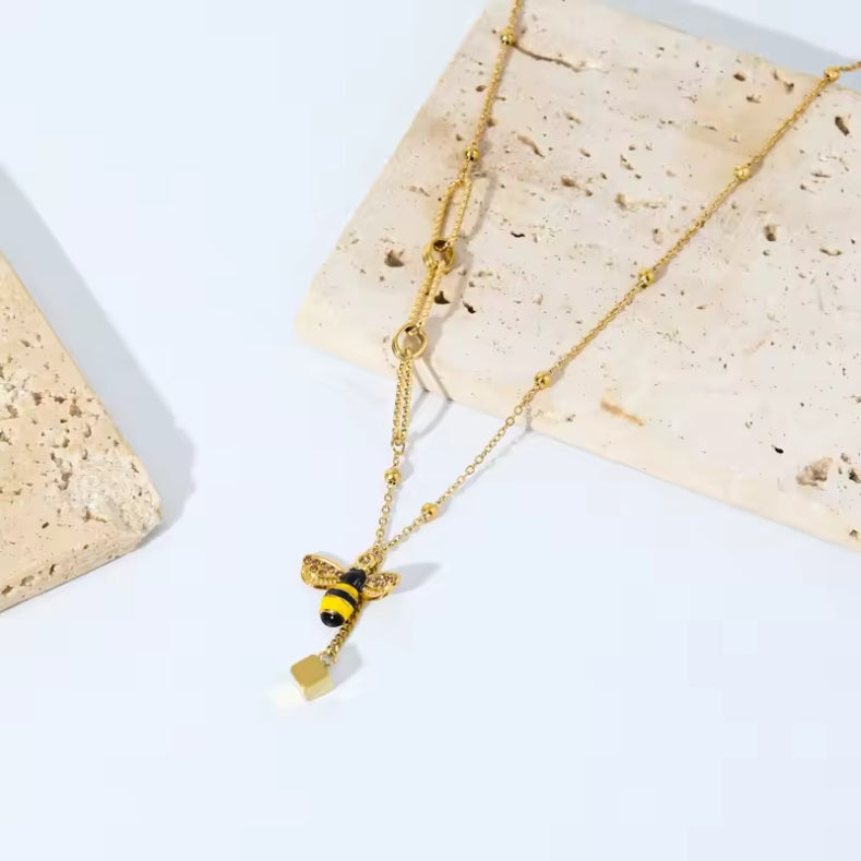Collier Reine des abeilles en or 🐝
