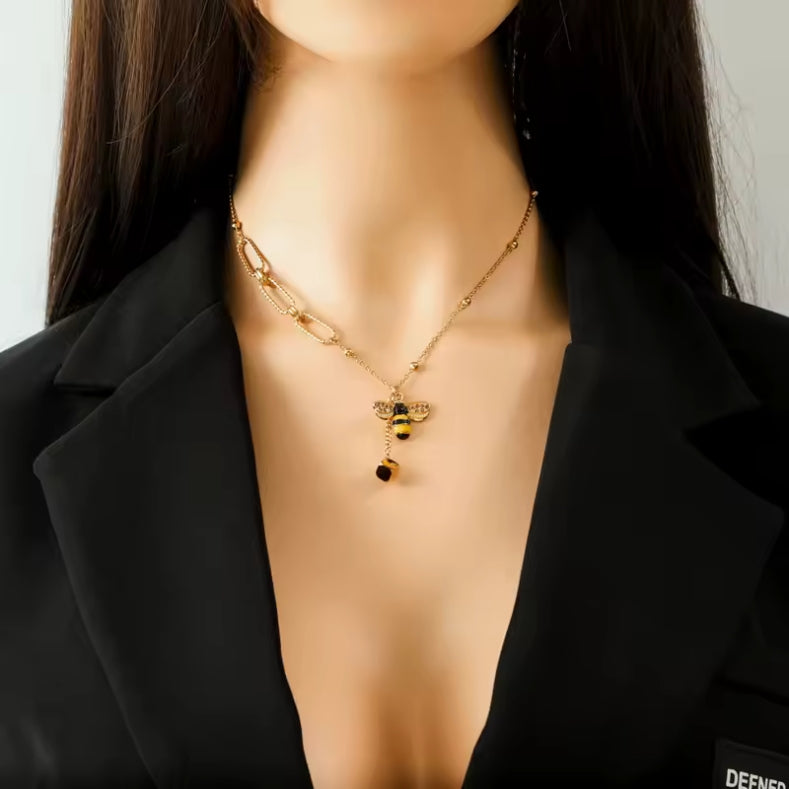 Collier Reine des abeilles en or 🐝